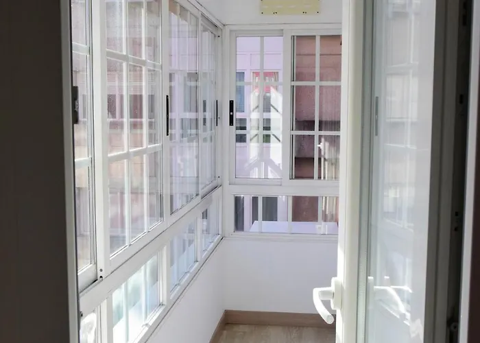 Renovated Centrally Located Wifi Appartement